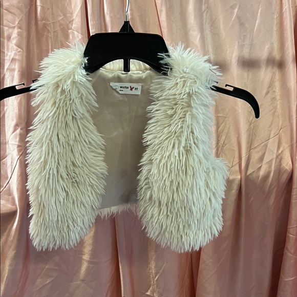 Knitworks Cream Faux Fur Kids Vest - Picture 1 of 3